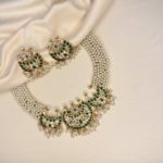 Necklace set with beads