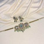 Simple choker set with earrings