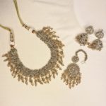 Champagne necklace set