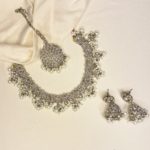 White necklace set