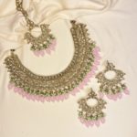 Babypink and lightgreen necklace set